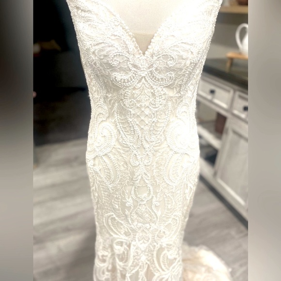 NWT Maggie Sottero BEADED MERMAID WEDDING Gown - Picture 2 of 13